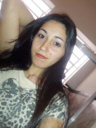 Ninfetinha safadinha mostrando os peitos