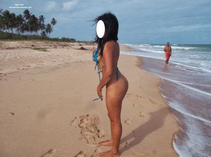 morena safada ficando peladinha na praia e fudendo muito 3