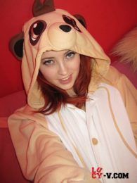 Ruiva muito peituda no whatsapp das novinhas