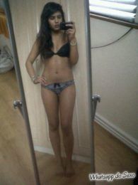 Gatinha do Mato Grosso caiu no whatsapp com fotos quentes