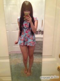 Novinha caiu no whatsapp com sacanagem na frente do espelho