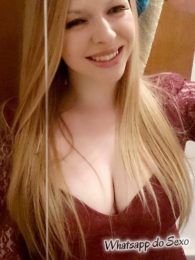 Gostosa postou no whatsapp e acabou caindo na net pelada