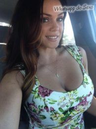 Morena cavala dos peitos grandes caiu no whatsapp