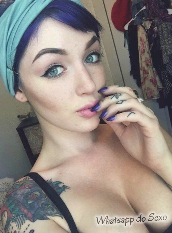 gostosa muito gatinha em selfies porno explicito (4)