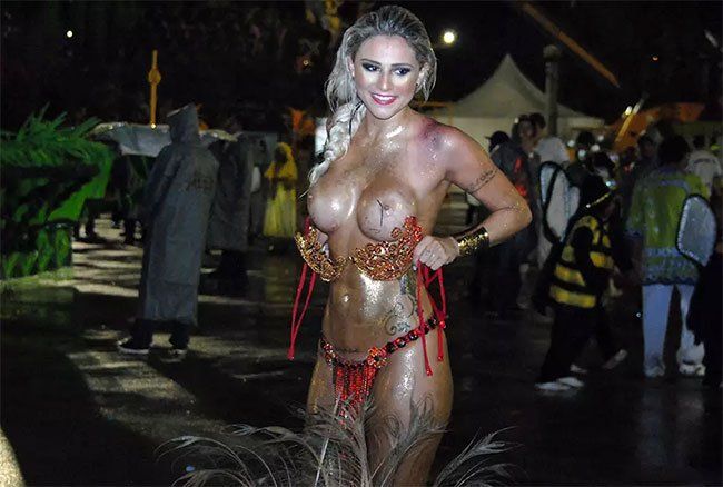 Fotos de famosas peladas nuas no carnaval 2016 (11)