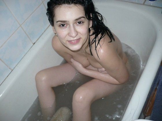 Fotos de mulher pelada tomando banho (11)