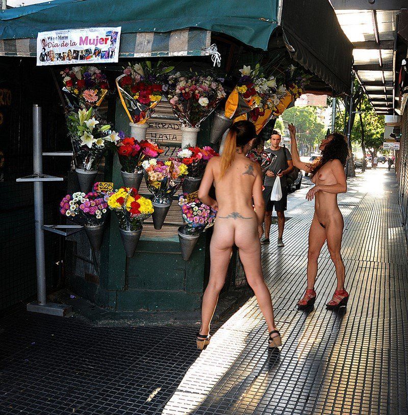 Fotos de Flagras de mulheres nuas na rua (5)