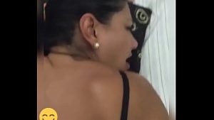 Garoto de sorte comendo a mãe do amigo